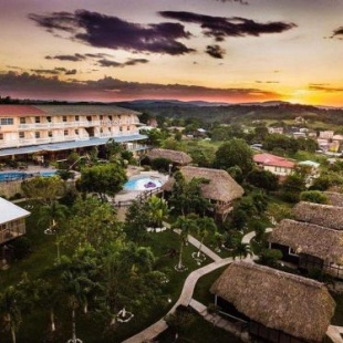 Фотография гостиницы Cahal Pech Village Resort