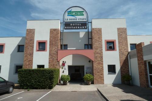 Фотография гостиницы Brit Hotel La Bonne Etape