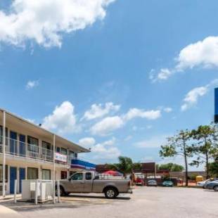 Фотографии гостиницы 
            Motel 6-Victoria, TX