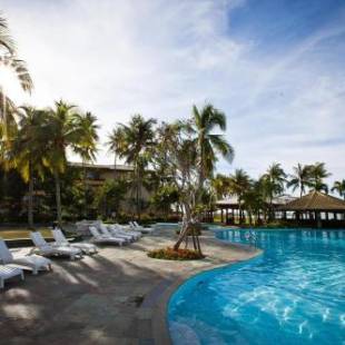 Фотографии гостиницы 
            Palm Beach Resort & SPA