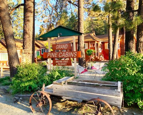 Фотография мини отеля Grand Pine Cabins