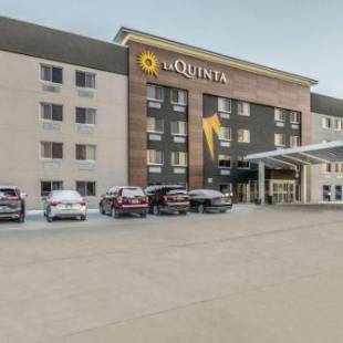 Фотографии гостиницы 
            La Quinta by Wyndham Cleveland - Airport North