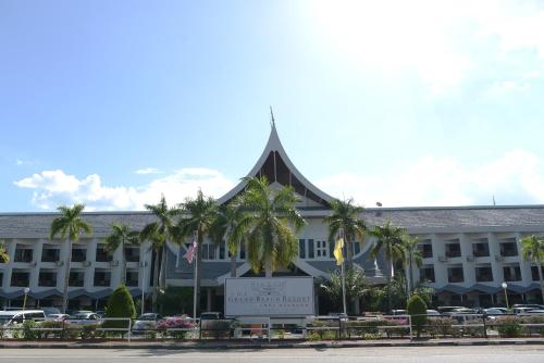 Фотографии гостиницы 
            The Grand Beach Resort Port Dickson