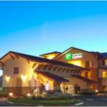 Фотография гостиницы Holiday Inn Express Turlock, an IHG Hotel