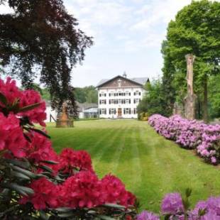 Фотографии гостиницы 
            Pillows Charme Hotel Château De Raay Limburg