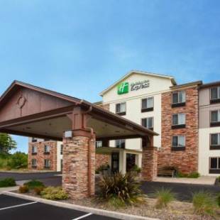 Фотографии гостиницы 
            Holiday Inn Express Newport, an IHG Hotel