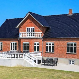 Фотография гостевого дома Holiday home Nyborg III