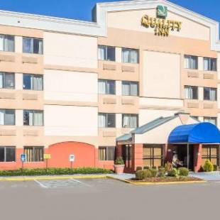 Фотографии гостиницы 
            Quality Inn Spring Valley - Nanuet