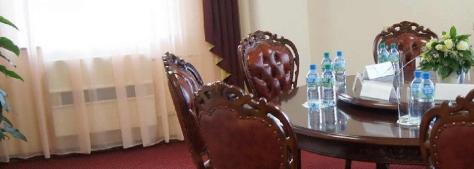 Фотография комнаты для переговоров №1