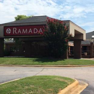 Фотографии гостиницы 
            Ramada by Wyndham Raleigh