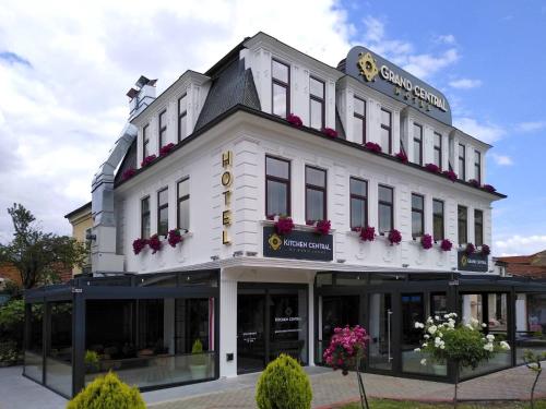 Фотография гостиницы Grand Central Hotel