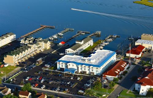 Фотография гостиницы Marina Bay Hotel & Suites, Ascend Hotel Collection