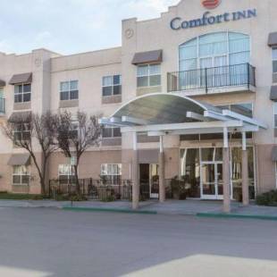 Фотографии гостиницы 
            Comfort Inn Hanford Lemoore