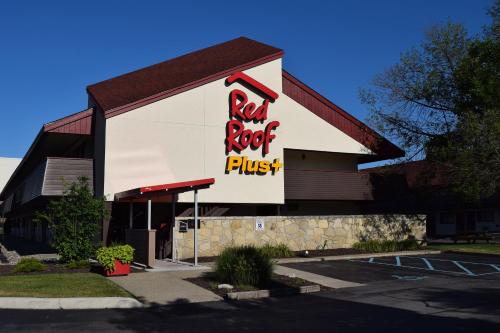 Фотографии гостиницы 
            Red Roof Inn PLUS+ University at Buffalo - Amherst