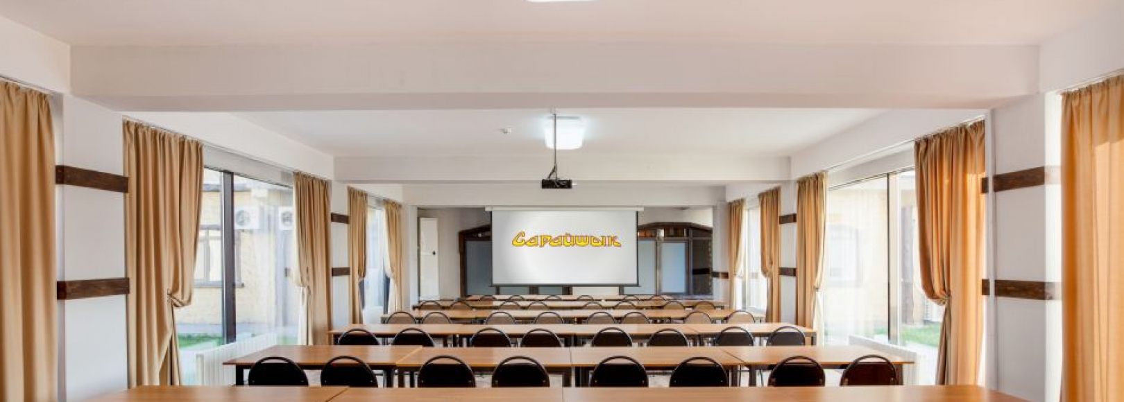 Фотография конференц-зала Сарайшык