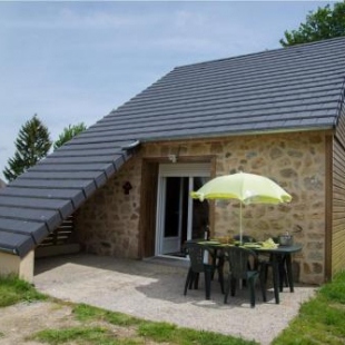 Фотография гостевого дома Village de gîtes Les Chalets de l'Aubrac