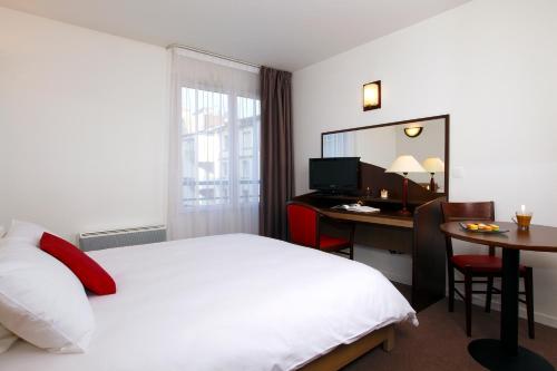 Фотография апарт отеля Appart'City Confort Paris Clichy-Mairie