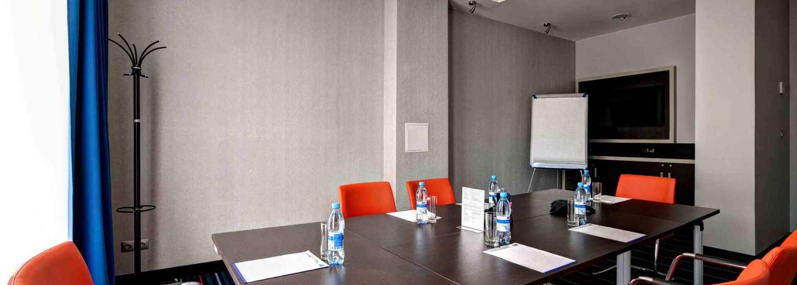 Фотография комнаты для переговоров Переговорная комната №1