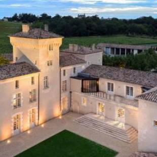 Фотографии гостиницы 
            Château Lafaurie-Peyraguey Hôtel & Restaurant LALIQUE