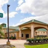 Фотография гостиницы Quality Inn and Suites Beaumont