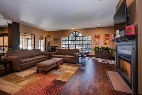 Фотография гостиницы Guest Inn & Suites - Midtown Medical Center