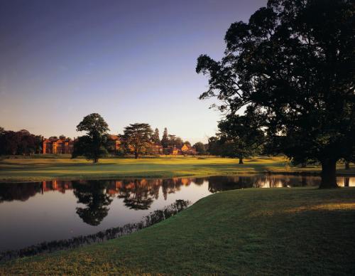 Фотография гостиницы Hanbury Manor Marriott Hotel & Country Club