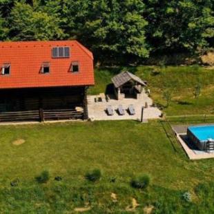 Фотография гостевого дома Rustic retreat with pool počitnice na kozolcu