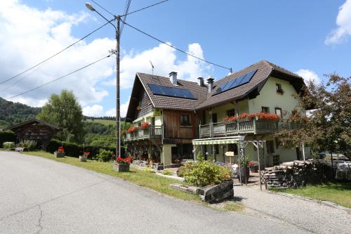 Фотография гостиницы Les 4 Saisons