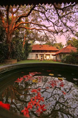 Фотографии гостиницы 
            Chittoor Kottaram - Heritage Palace by CGH Earth