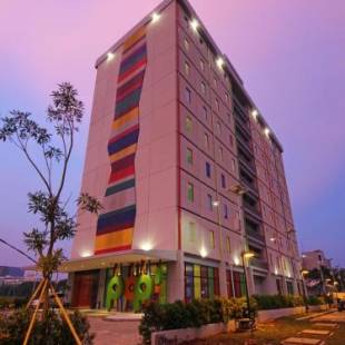 Фотографии гостиницы 
            POP! Hotel BSD City Tangerang