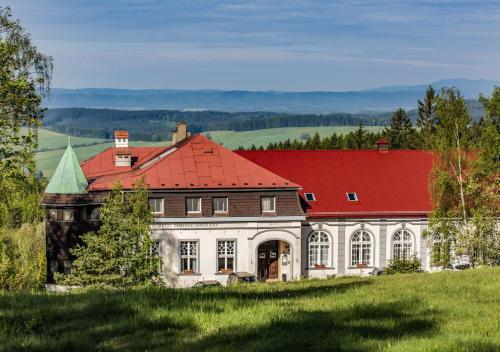Фотография гостиницы Hotel Zámeček Janovičky