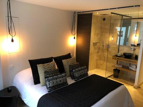 Фотография гостиницы Aux 13 Arches