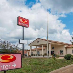 Фотографии гостиницы 
            Econo Lodge Nacogdoches University Area