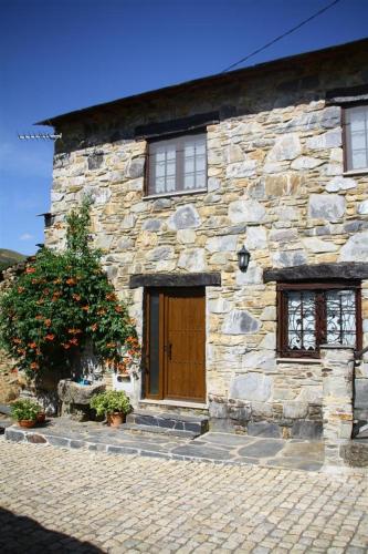 Фотография гостевого дома Ninho do Melro - Turismo Rural Bragança