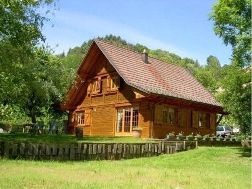 Фотографии гостевого дома 
            Chalet de 4 chambres avec jardin amenage a Lalaye