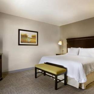 Фотографии гостиницы 
            Hampton Inn & Suites Mahwah