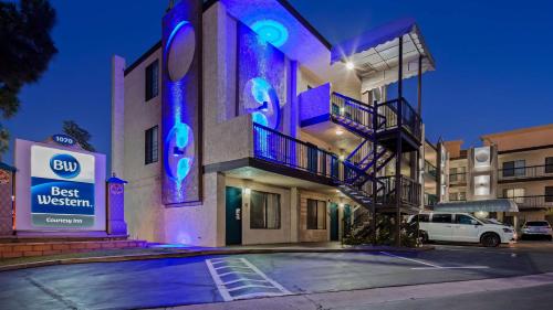 Фотография гостиницы Best Western Courtesy Inn - Anaheim Park Hotel