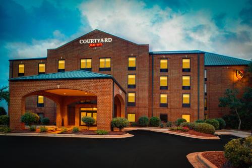 Фотография гостиницы Courtyard by Marriott New Bern