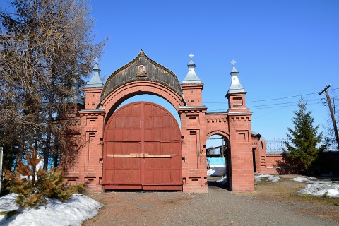 Двери монастырей. Боровское храм похвалы Пресвятой Богородицы. Боровской монастырь Курганская область. Похвалы Пресвятой Богородицы монастырь Курганской области. Катайский район храм Боровое.