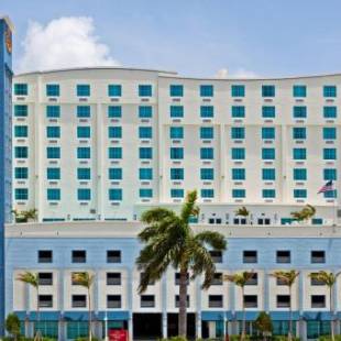 Фотографии гостиницы 
            Crowne Plaza Hotel & Resorts Fort Lauderdale Airport/ Cruise, an IHG Hotel