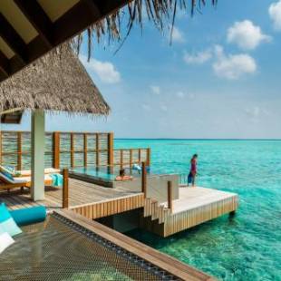 Фотографии гостиницы 
            Four Seasons Resort Maldives at Landaa Giraavaru