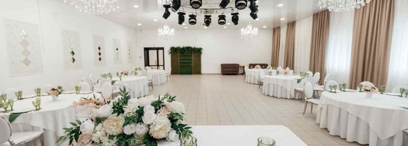 Фотография банкетного зала Времена года Средний зал