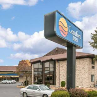 Фотографии гостиницы 
            Comfort Inn Maumee - Perrysburg Area