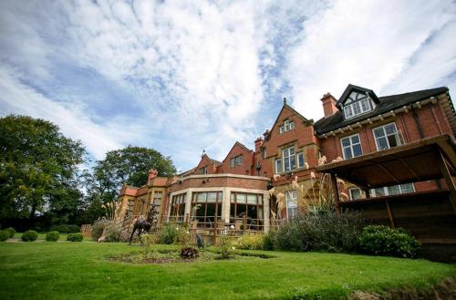 Фотография гостиницы The Mount Hotel Country Manor Wolverhampton