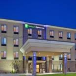 Фотография гостиницы Holiday Inn Express Hotel and Suites Lincoln Airport, an IHG Hotel