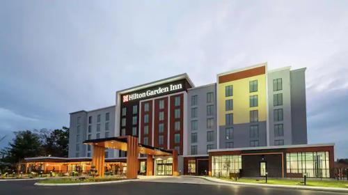 Фотографии гостиницы 
            Hilton Garden Inn Hays, KS