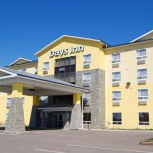 Фотографии гостиницы 
            Days Inn by Wyndham Grande Prairie