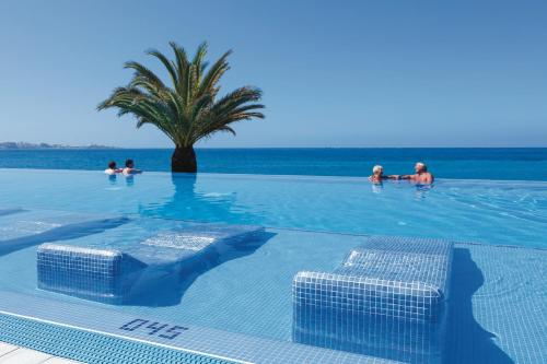 Фотографии гостиницы 
            Hotel Riu Palace Tenerife