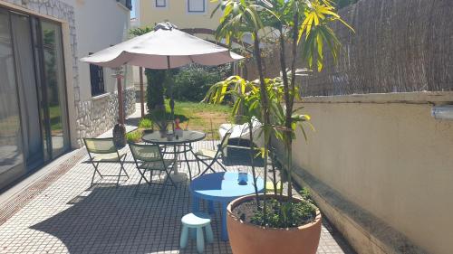 Фотография гостевого дома Bunker 11 Surf House