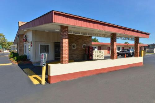 Фотография гостиницы Econo Lodge East Hartford - Hartford